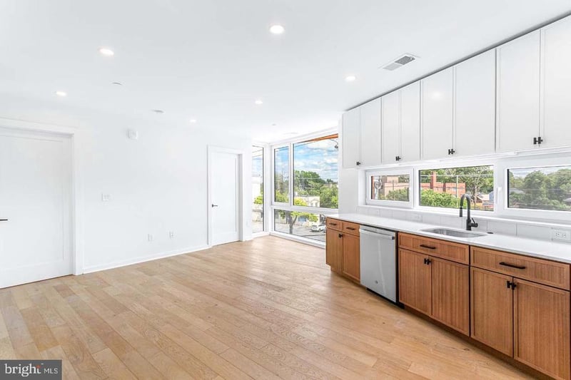 1522 Rhode Island Ave NE #305, Washington, DC 20018
