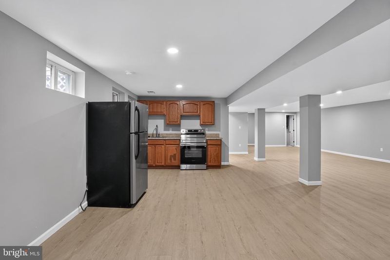 7018 Jube Ct, Alexandria, VA 22307