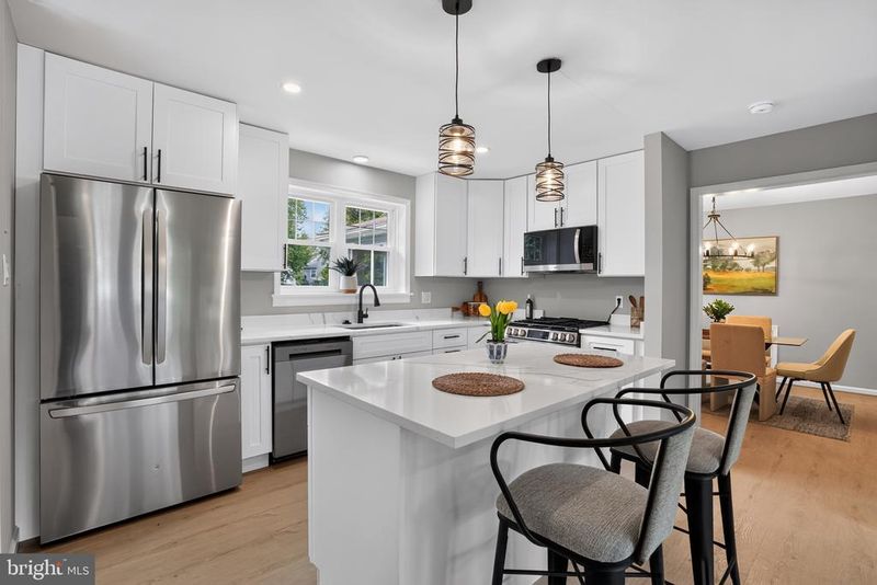 7018 Jube Ct, Alexandria, VA 22307