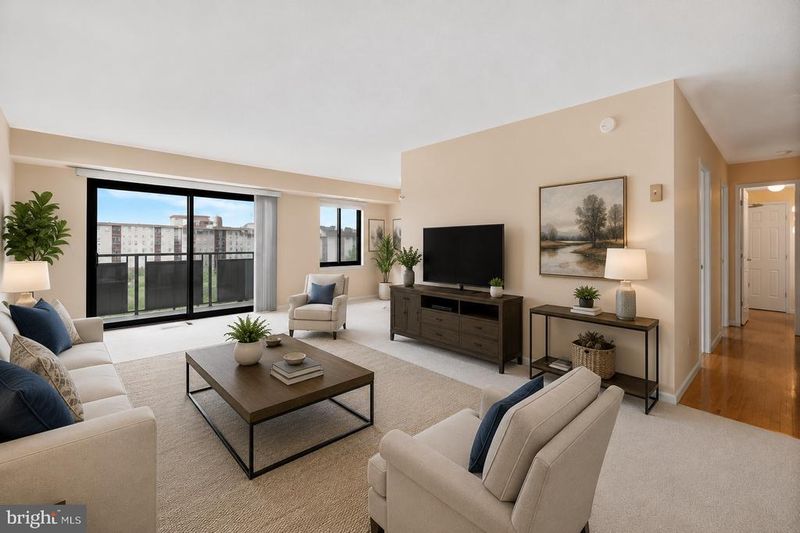 3101 S Manchester St #914, Falls Church, VA 22044