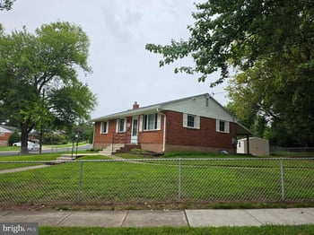 4700 Red Fox Rd, Rockville, MD 20852