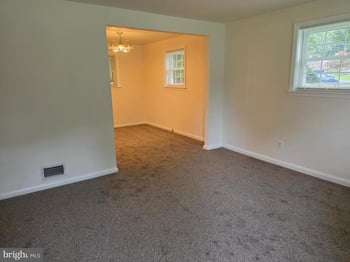 4700 Red Fox Rd, Rockville, MD 20852
