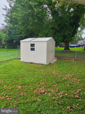 4700 Red Fox Rd, Rockville, MD 20852