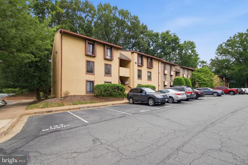 2231 Castle Rock Sq #11C, Reston, VA 20191