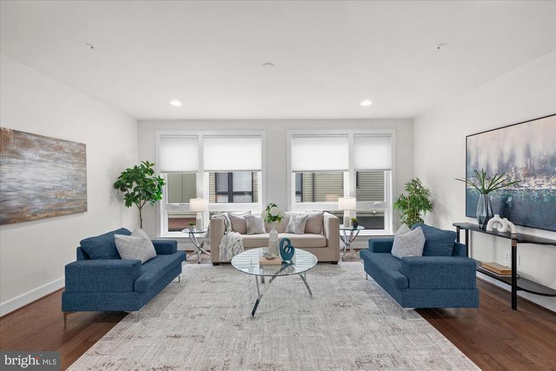 402 Stabler Ln, Alexandria, VA 22304