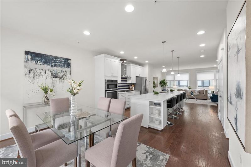 402 Stabler Ln, Alexandria, VA 22304