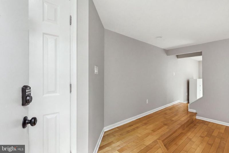 11092 Saffold Way, Reston, VA 20190
