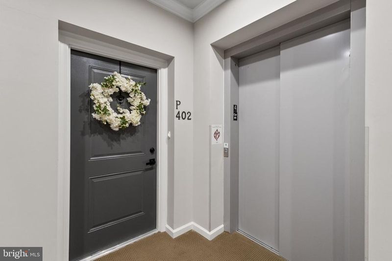 3510 Starlight St #402, Frederick, MD 21704