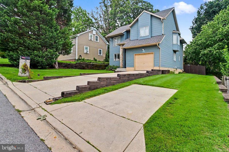 209 6th Ave, Brooklyn Park, MD 21225