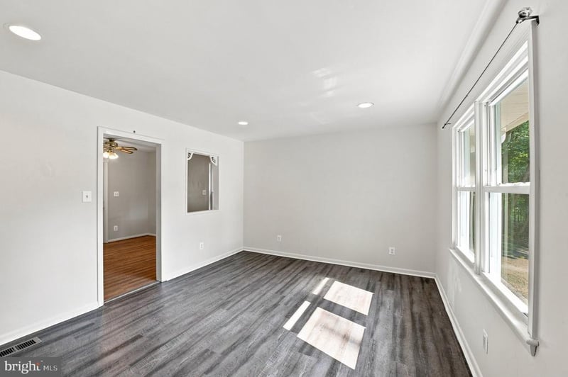 2408 Youngs Dr, Haymarket, VA 20169