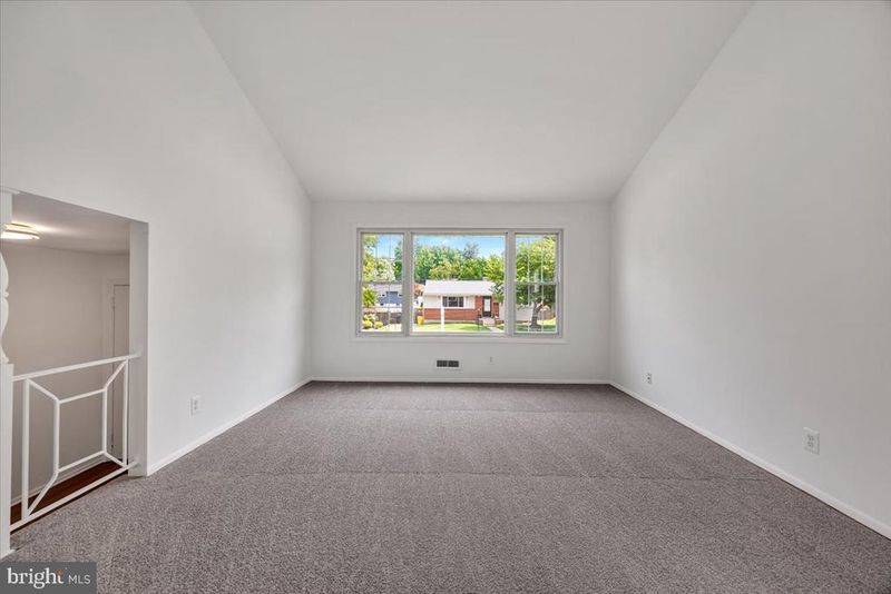 432 Madingley Rd, Linthicum Heights, MD 21090