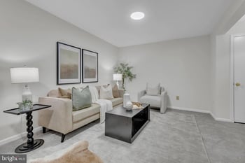 5702 Brewer House Cir #T-2-12, North Bethesda, MD 20852
