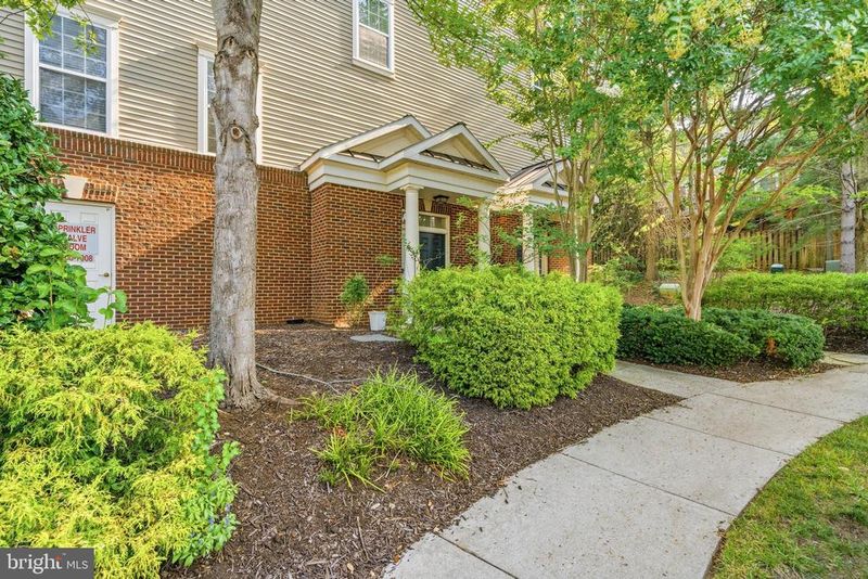 7000 Huntley Run Pl #148, Alexandria, VA 22306