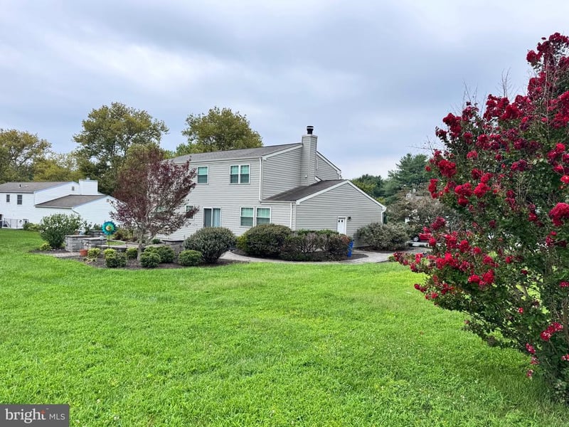 3001 Gatepost Ln, Herndon, VA 20171