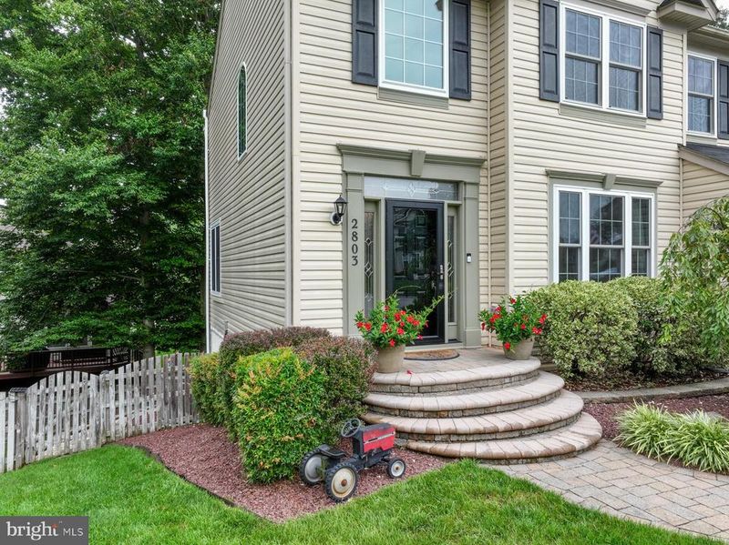 2803 Erna Ct, Crofton, MD 21114