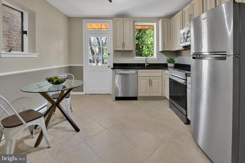 230 E 5th St, Frederick, MD 21701