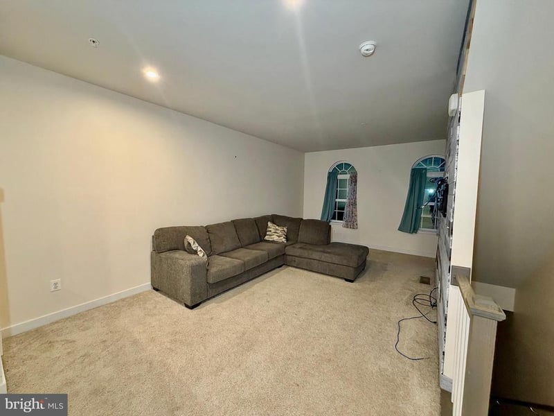 4812 Crest View Dr, Hyattsville, MD 20782