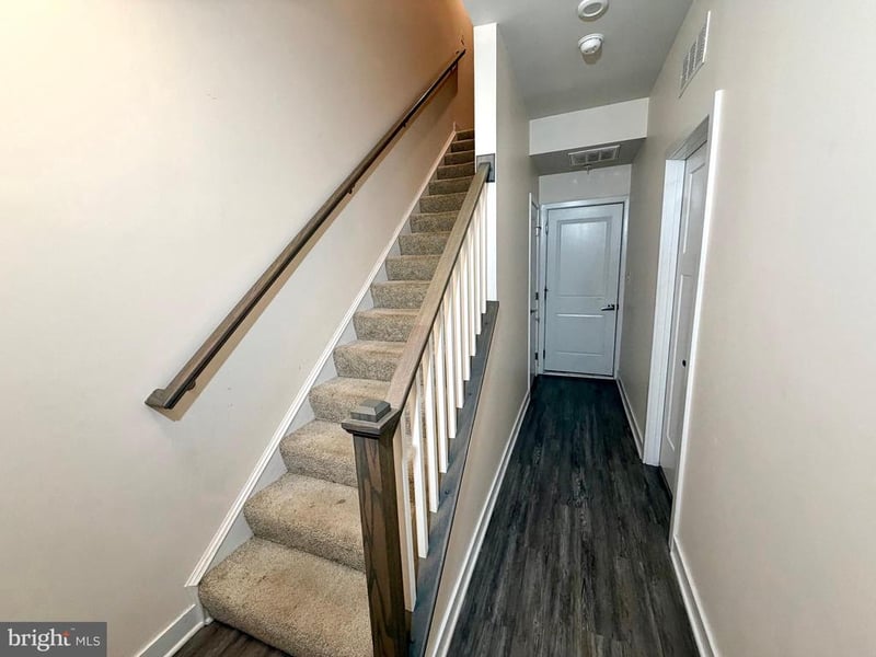 4812 Crest View Dr, Hyattsville, MD 20782