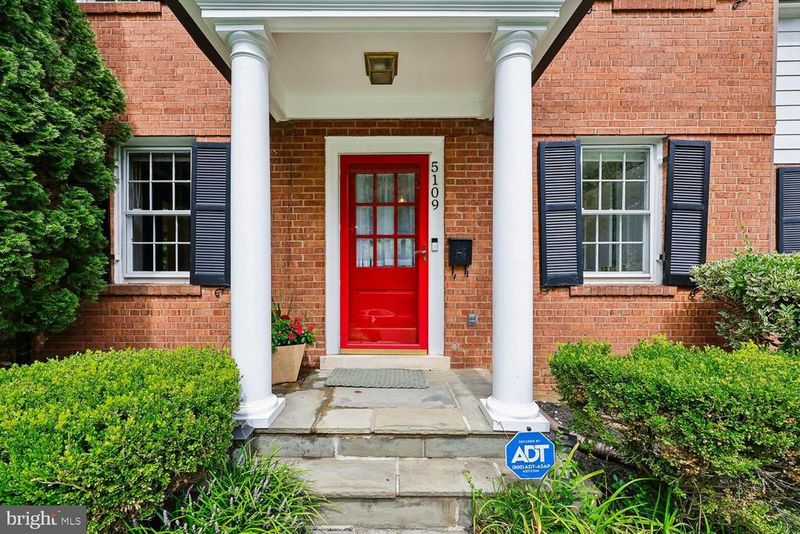 5109 Nahant St, Bethesda, MD 20816