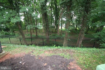 3924 Chesterwood Dr #3924, Silver Spring, MD 20906