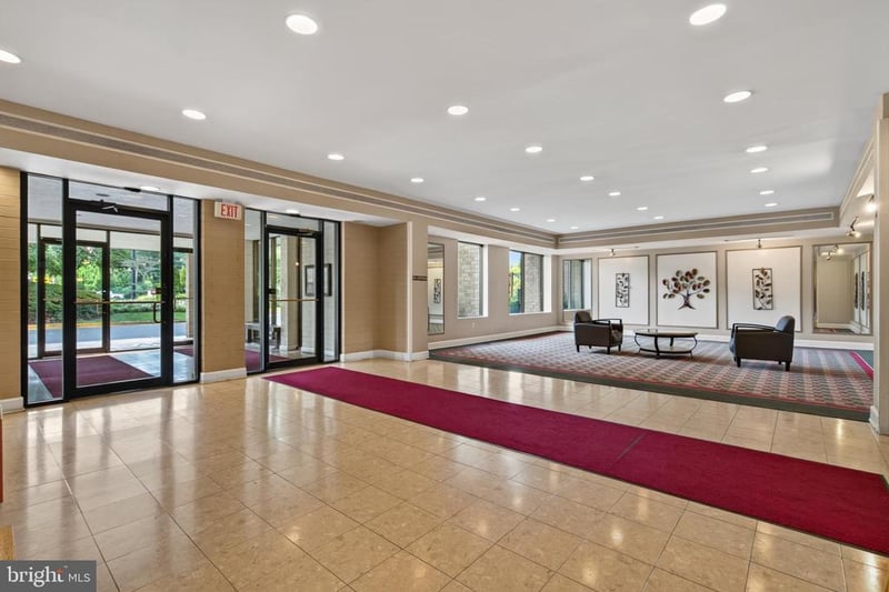 6001 Arlington Blvd #423, Falls Church, VA 22044