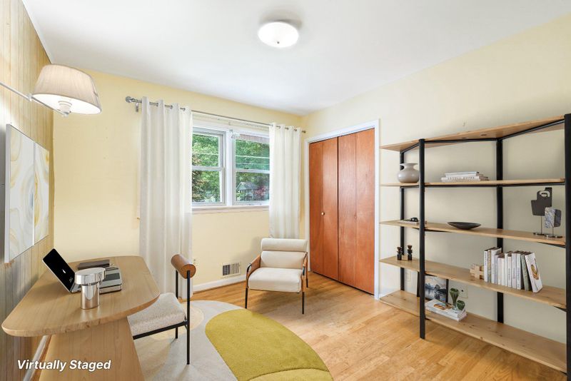 6629 Harriett St, Falls Church, VA 22042