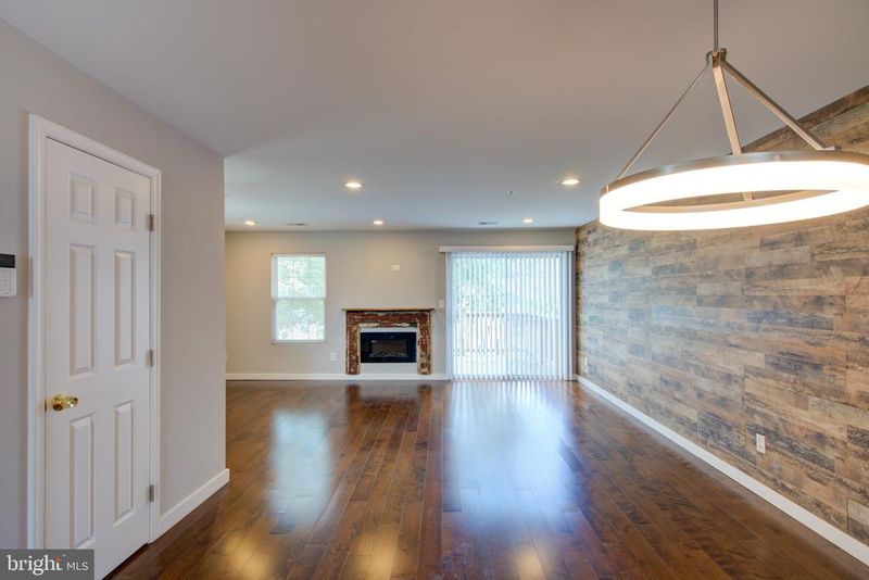 4304 Applegate Ln #2, Suitland, MD 20746