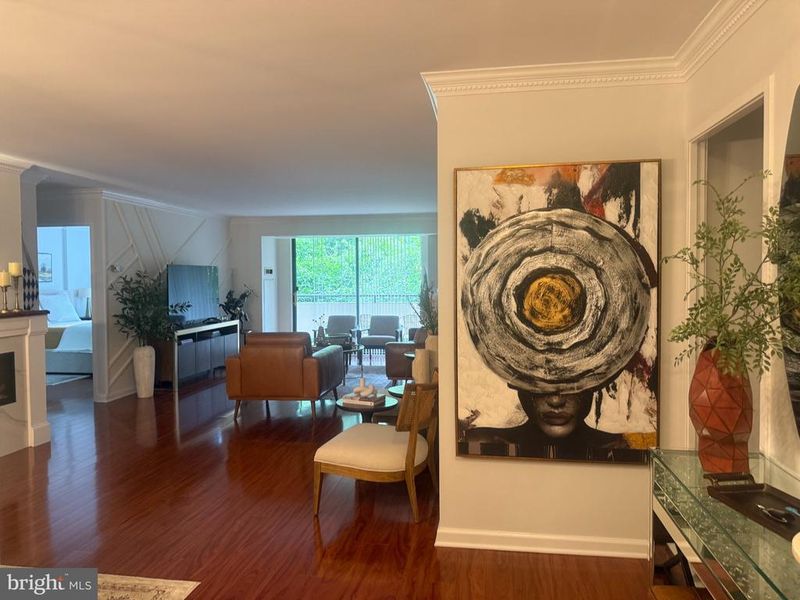 1800 Old Meadow Rd #420, Mclean, VA 22102