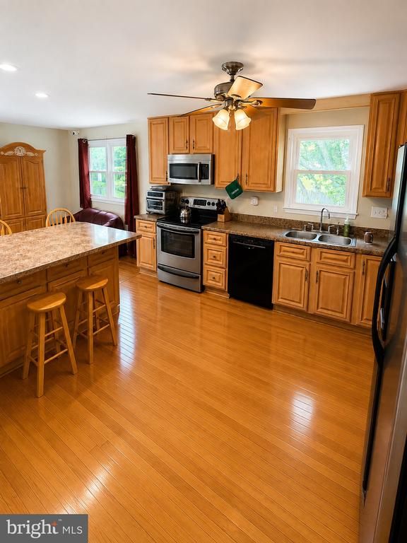 212 Dauntly St, Upper Marlboro, MD 20774