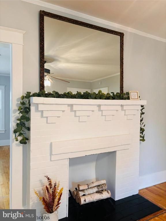 7051 Eastern Ave, Takoma Park, MD 20912