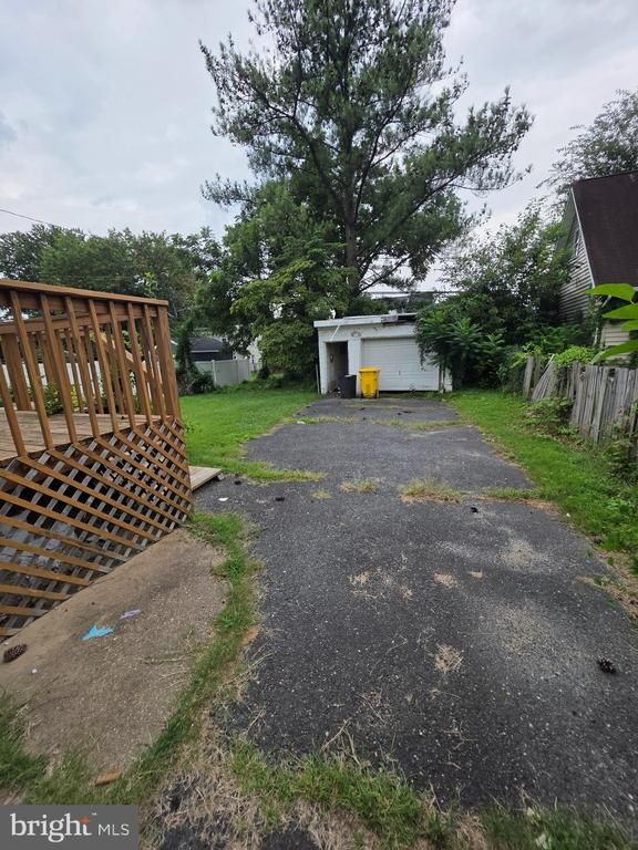 9 2nd Ave, Glen Burnie, MD 21061