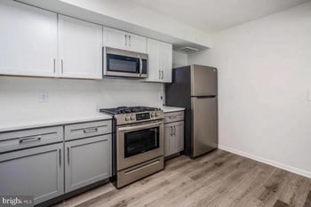 1699 Yale Pl #421, Rockville, MD 20850