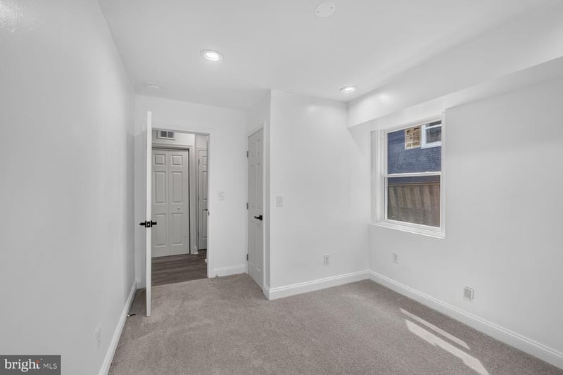 922 47th St NE, Washington, DC 20019