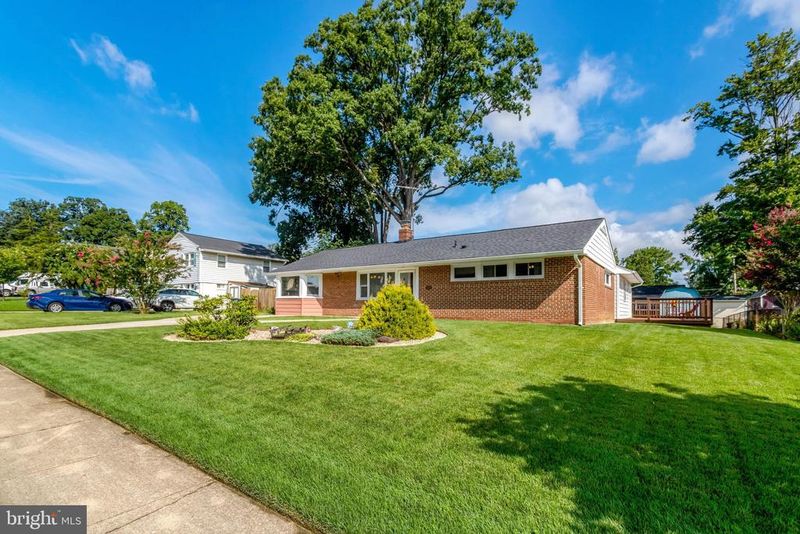 7402 Elgar St, Springfield, VA 22151