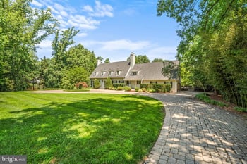 9729 The Corral Dr, Potomac, MD 20854