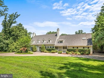 9729 The Corral Dr, Potomac, MD 20854