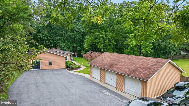 14419 Peddicord Rd, Mount Airy, MD 21771
