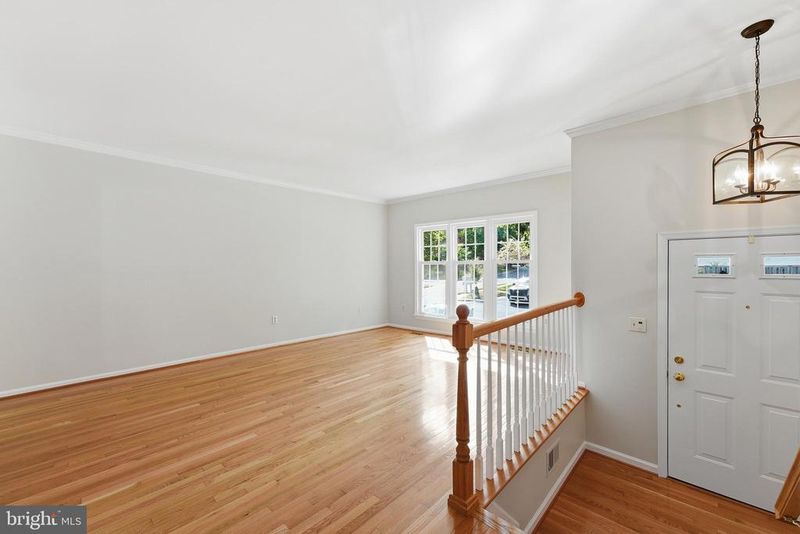 7857 Hampton Village Ps, Annandale, VA 22003