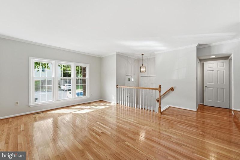 7857 Hampton Village Ps, Annandale, VA 22003