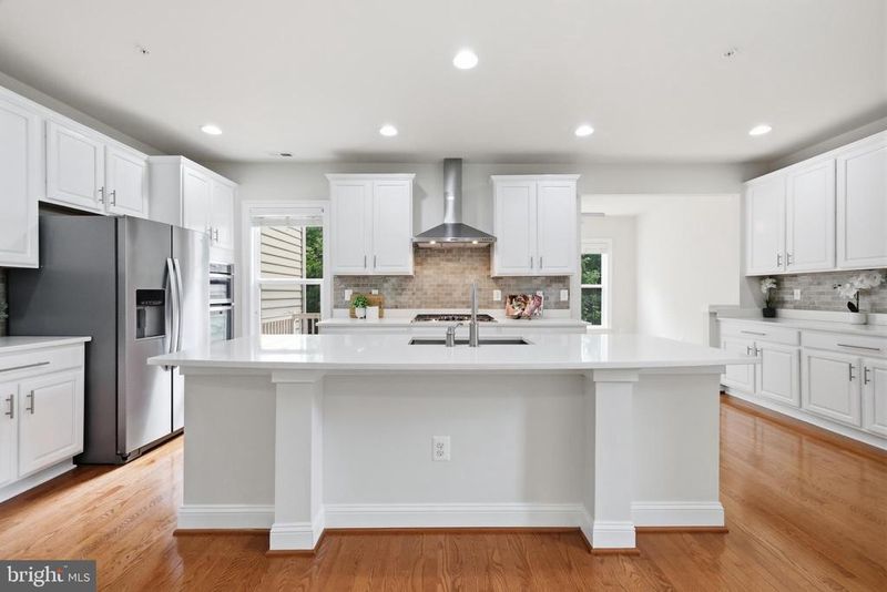 11808 Mango Ln, North Potomac, MD 20878