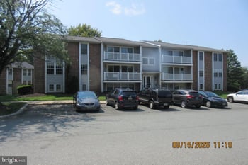 301 Palmspring Dr #7, Gaithersburg, MD 20878