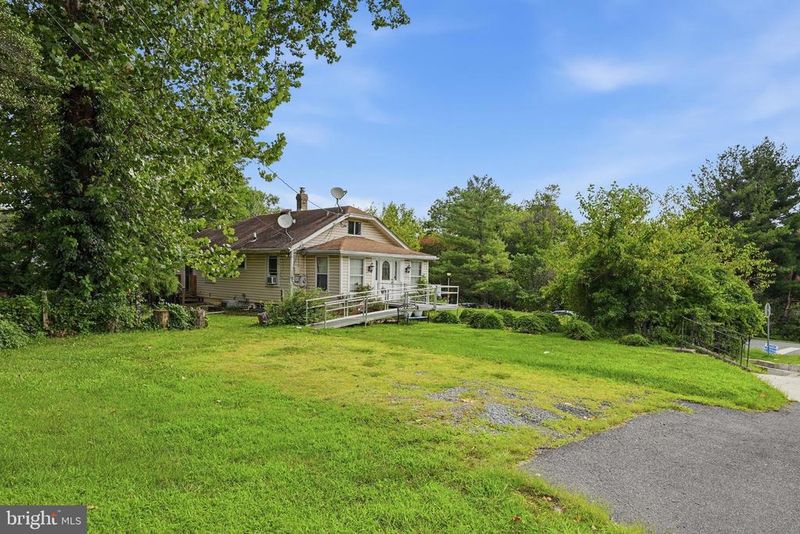 4412 Briggs Chaney Rd, Beltsville, MD 20705