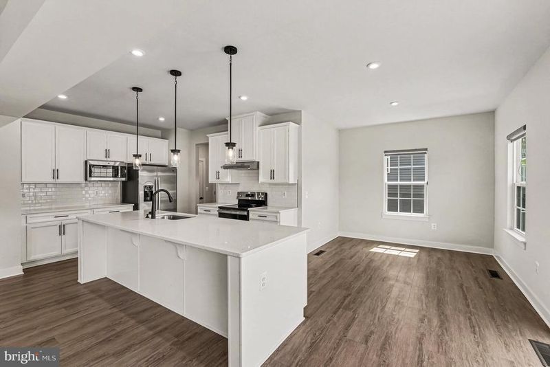 352 Greenstead Dr, Stafford, VA 22554