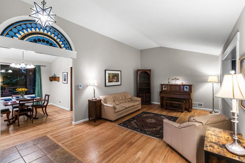 11526 Colt Ter, Silver Spring, MD 20902