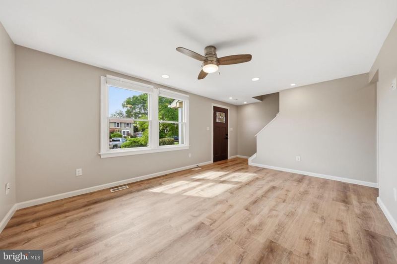 1572 Carey Pl, Frederick, MD 21701