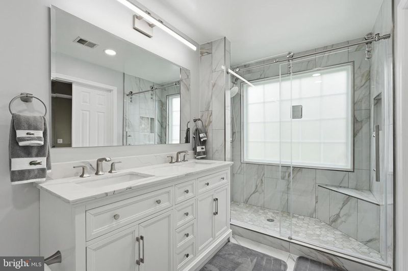 2205 Greywing St, Woodbridge, VA 22191