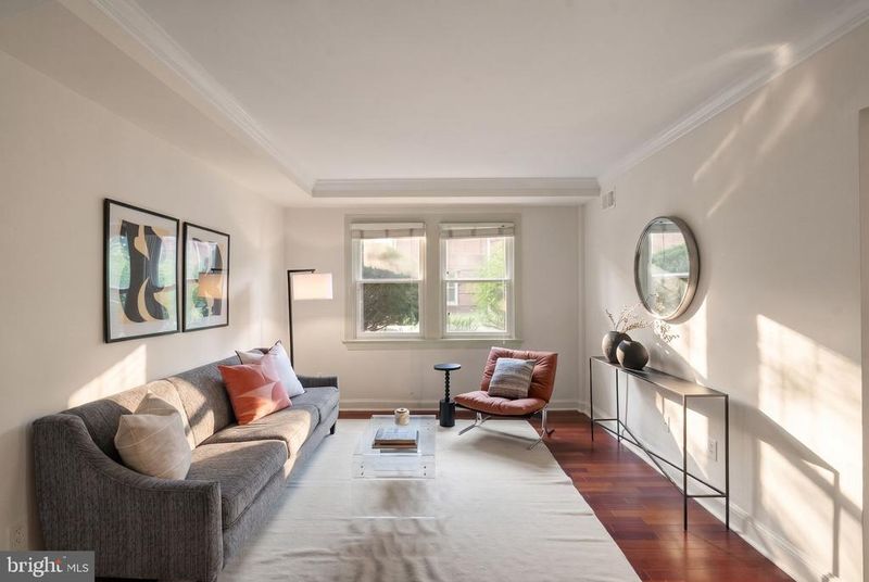 718 S Washington St #101, Alexandria, VA 22314