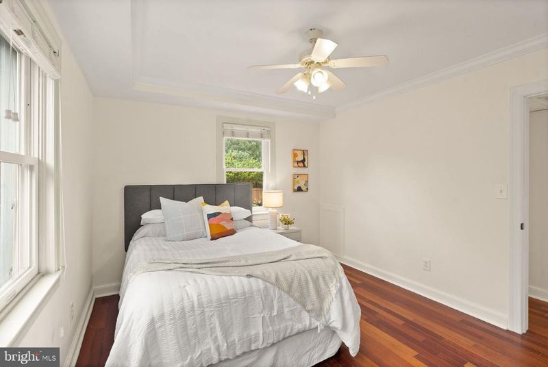 718 S Washington St #101, Alexandria, VA 22314
