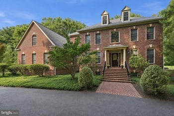 11640 Piney Spring Ln, Potomac, MD 20854