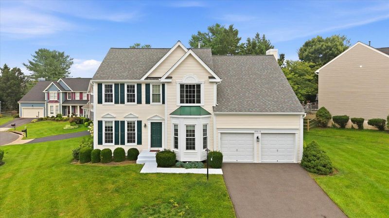 46610 Kingschase Ct, Sterling, VA 20165